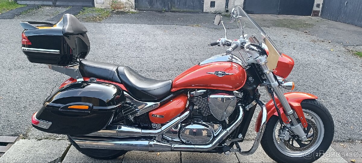 Suzuki Intruder m800