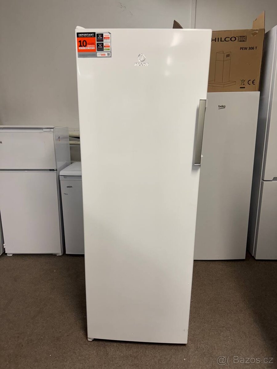 INDESIT U16 F1T W1 NO FROST New