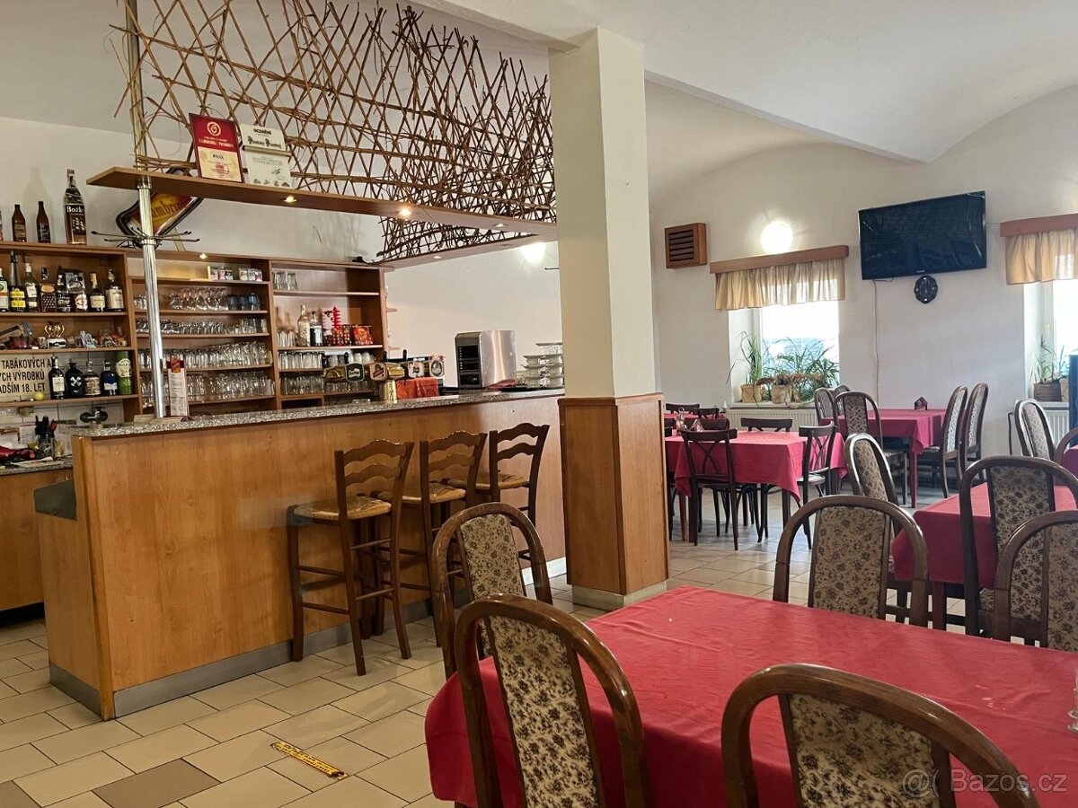 Lanškroun - obchodní prostory k prodeji, 1250 m2