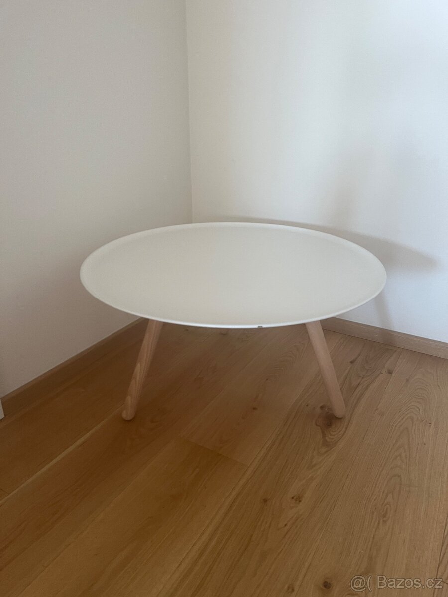 Odkladaci stolek miniforms cultdesign