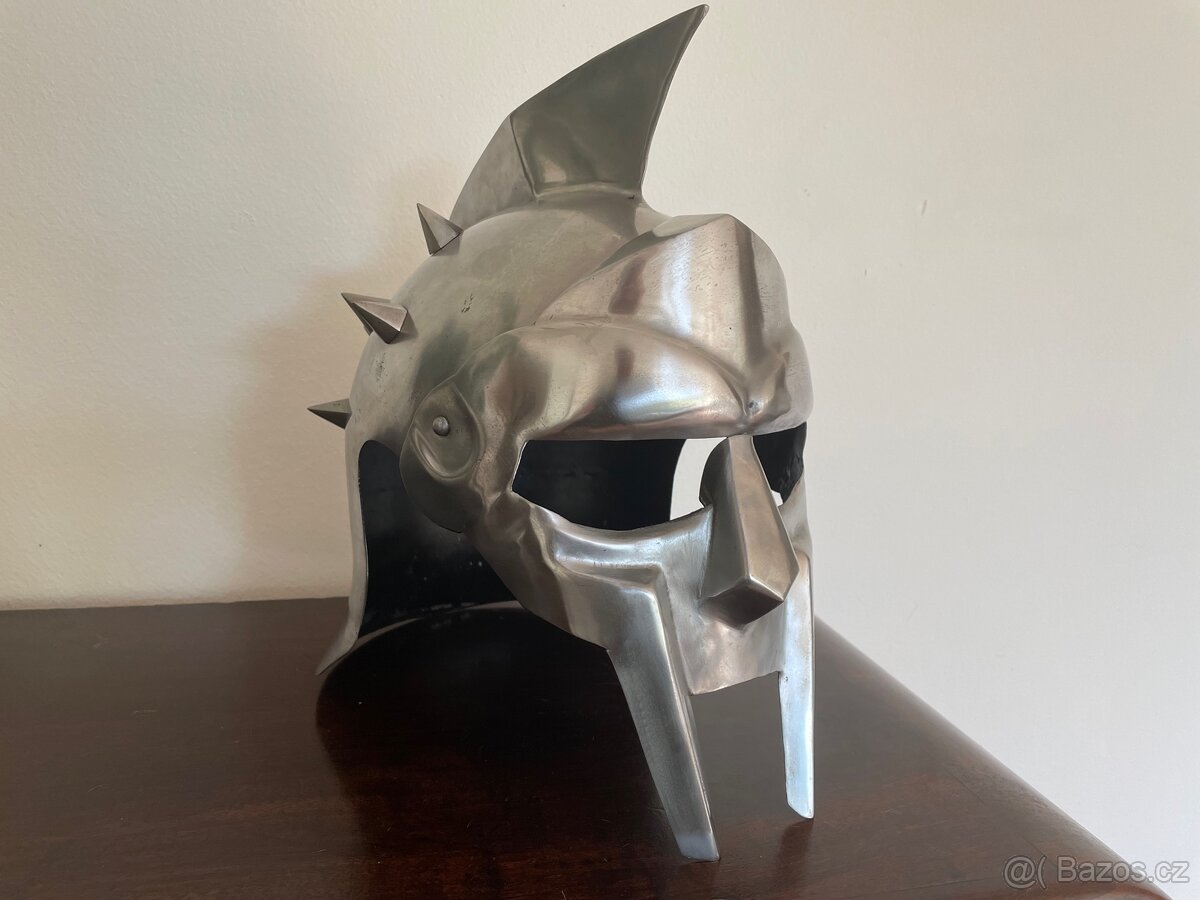 Helma gladiátor