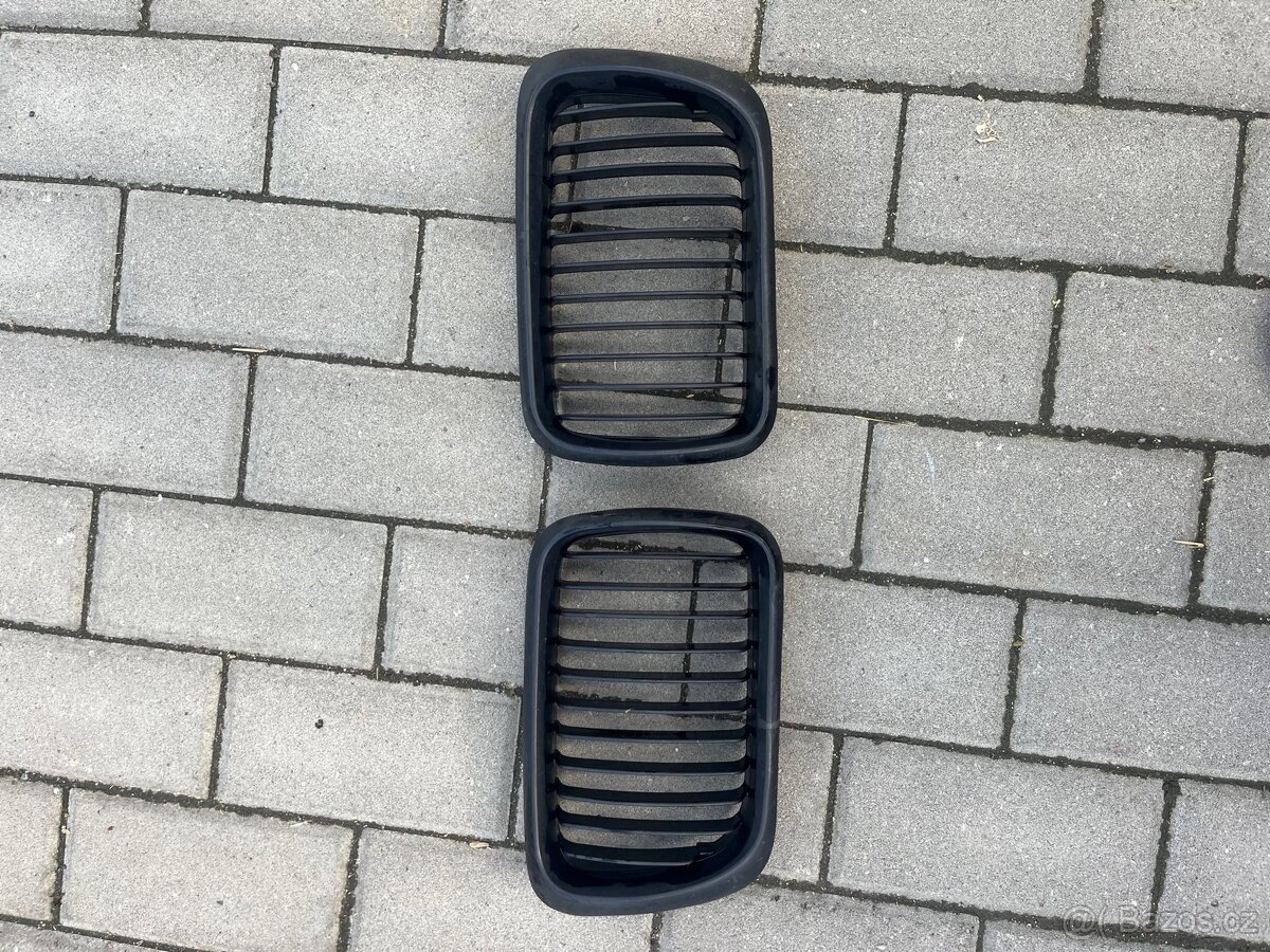Bmw e36 FL černé ledvinky