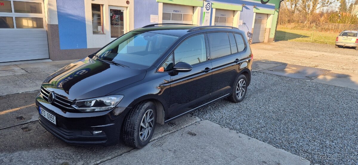 VW Touran 1.2 TSi/81KW,7 míst.Facelift,i výměna