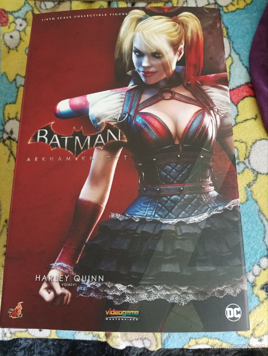 Hot toys Harley Quinn Arkham 1/6