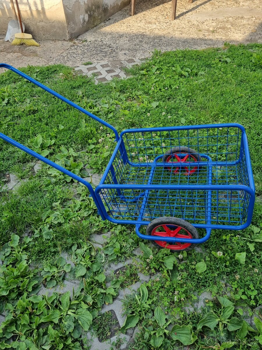 Vozik,kárka