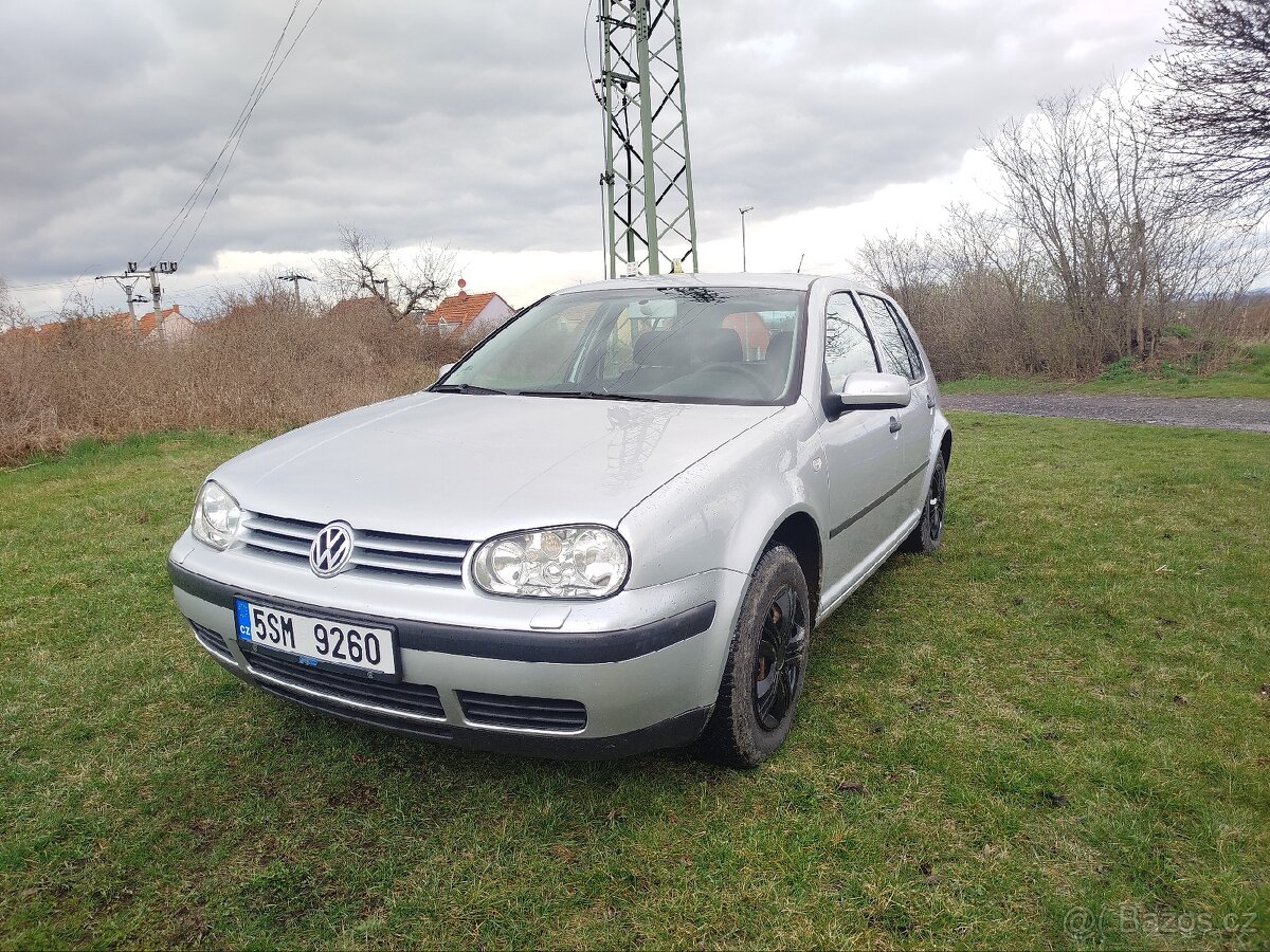 Volkswagen golf 1.4 16v 2003 nová STK