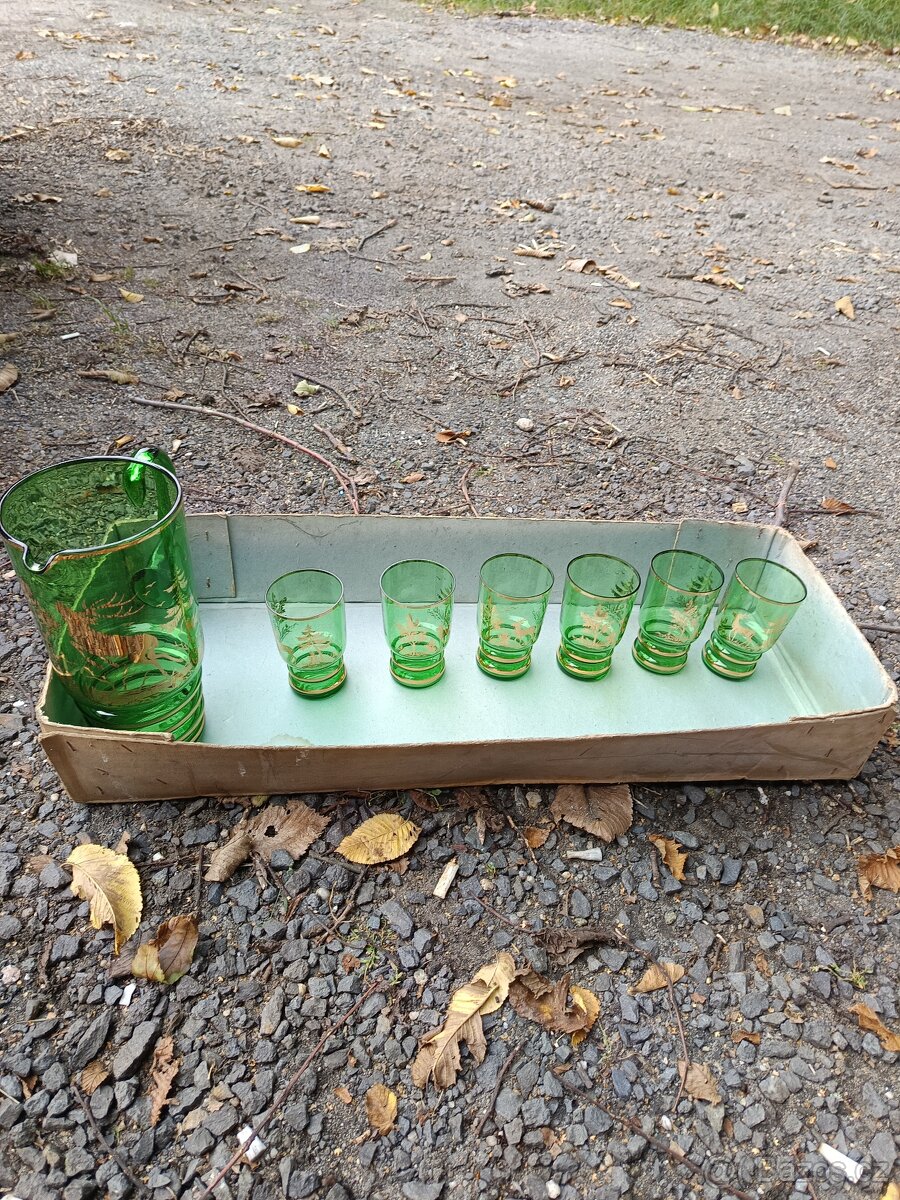 DŽBÁN A SKLENICKY-SLEVA