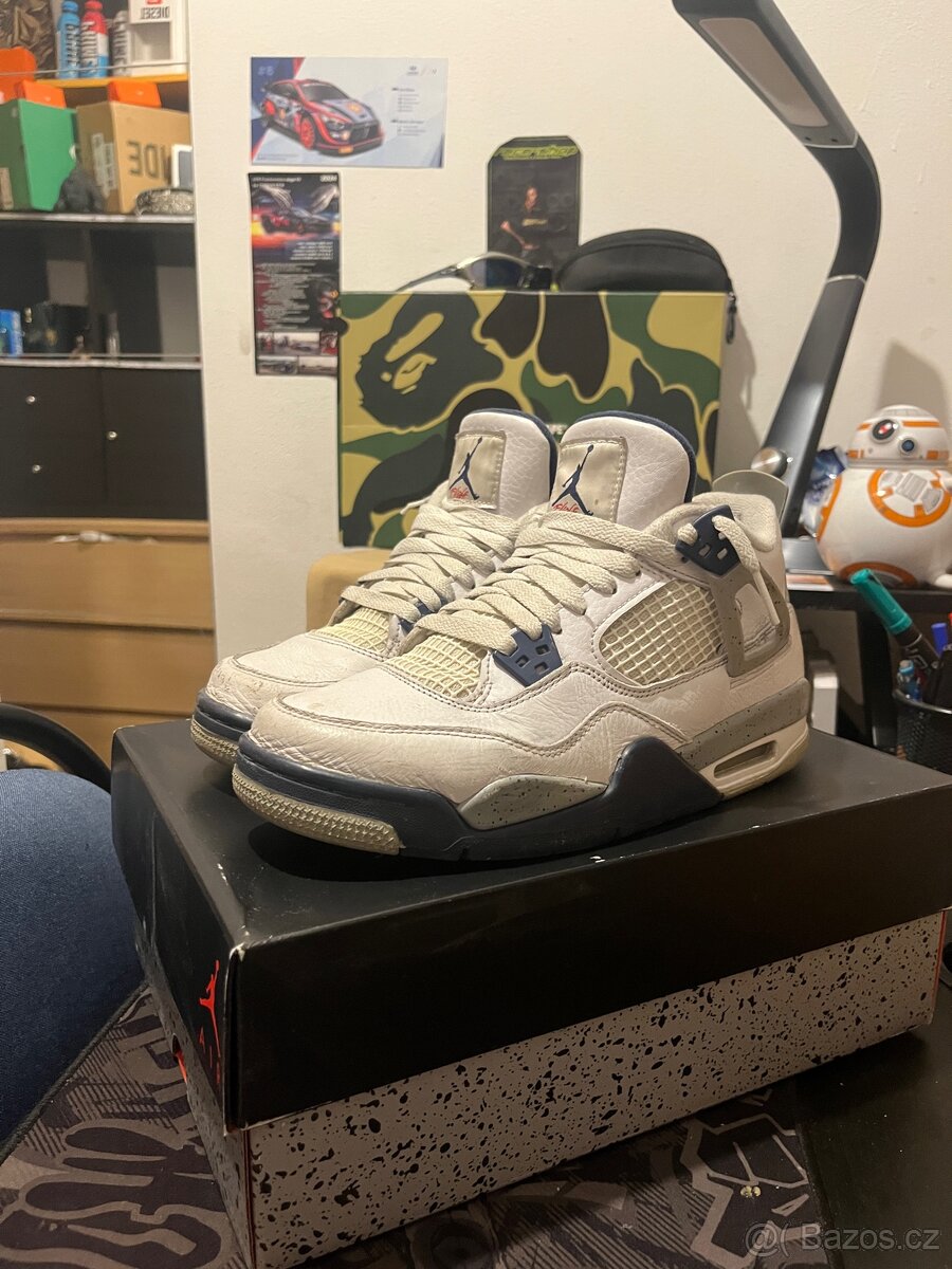 Jordan 4
