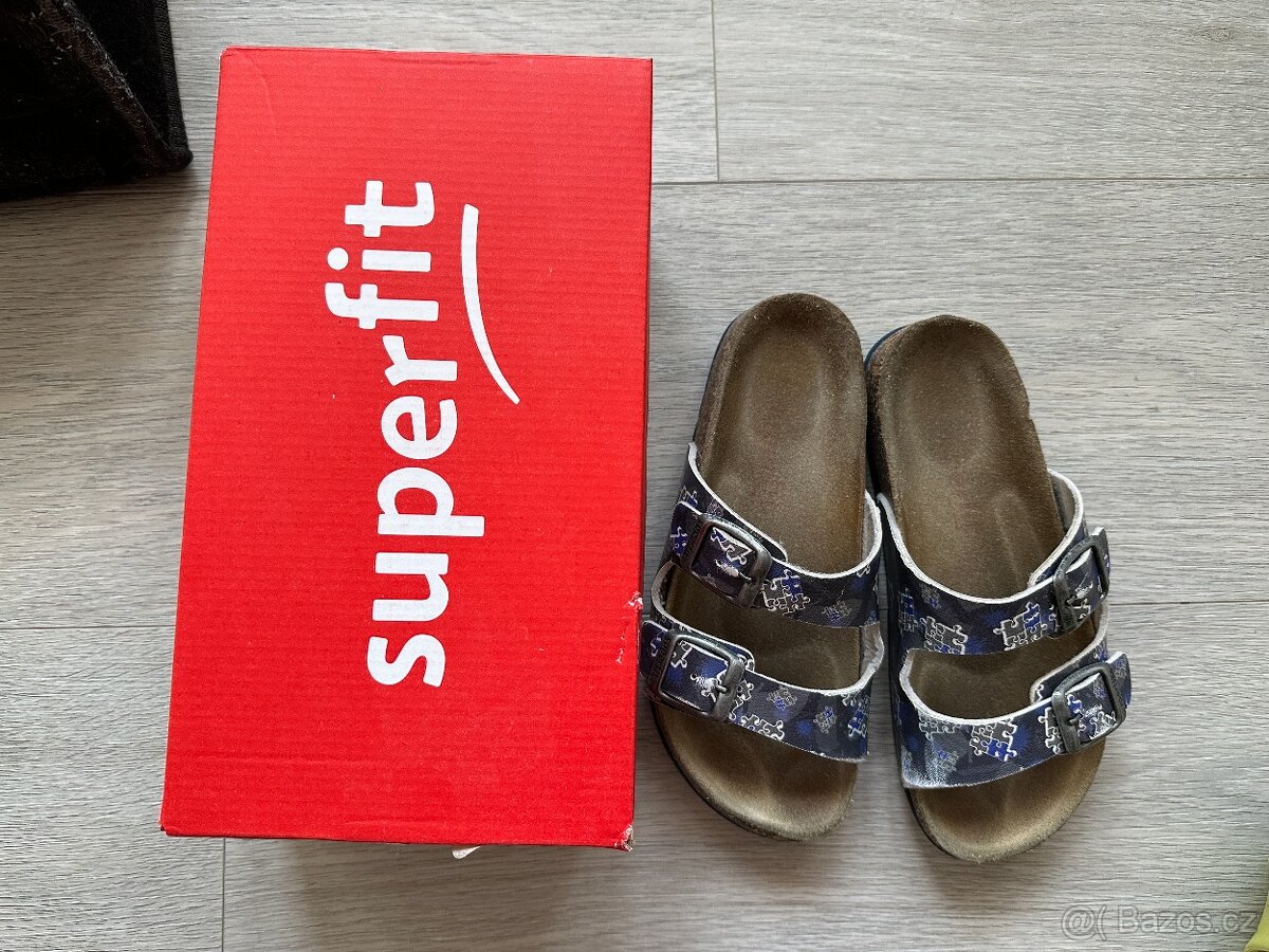 Dívčí domácí korkové pantofle Superfit, vel. 32