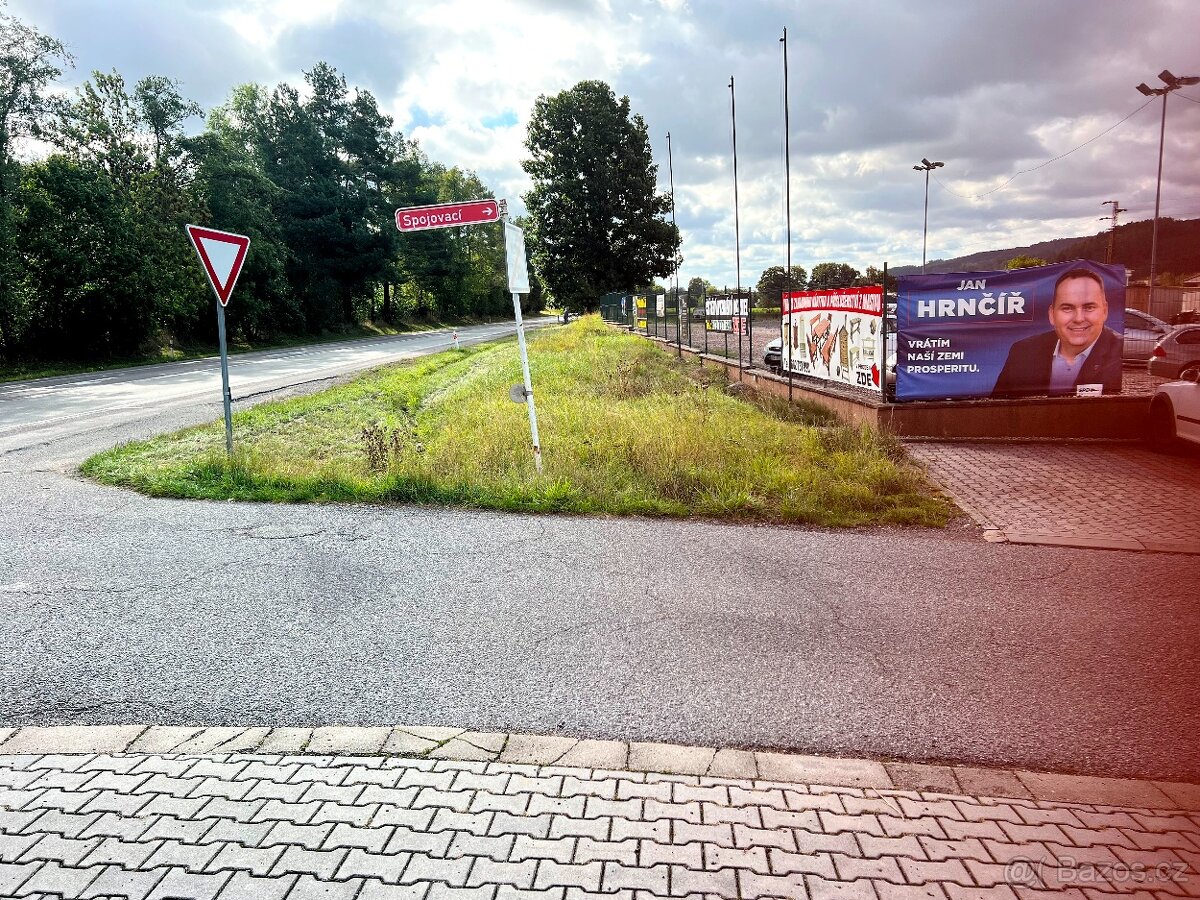 Prodáme pozemek ke komerčnímu využití Dlouhá Třebová