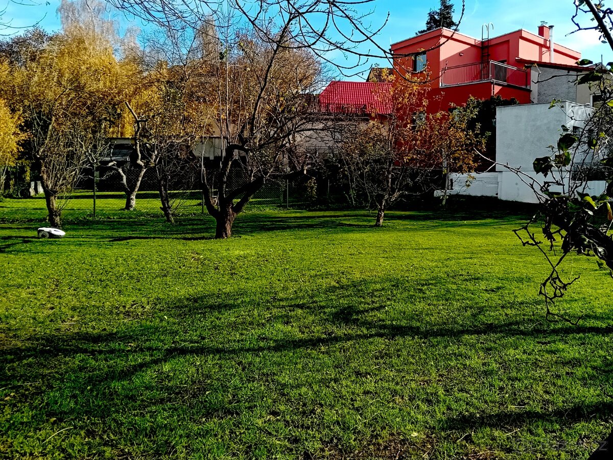 Majitel nabízí k dlouhodobému pronájmu dva nové byty 3+kk v