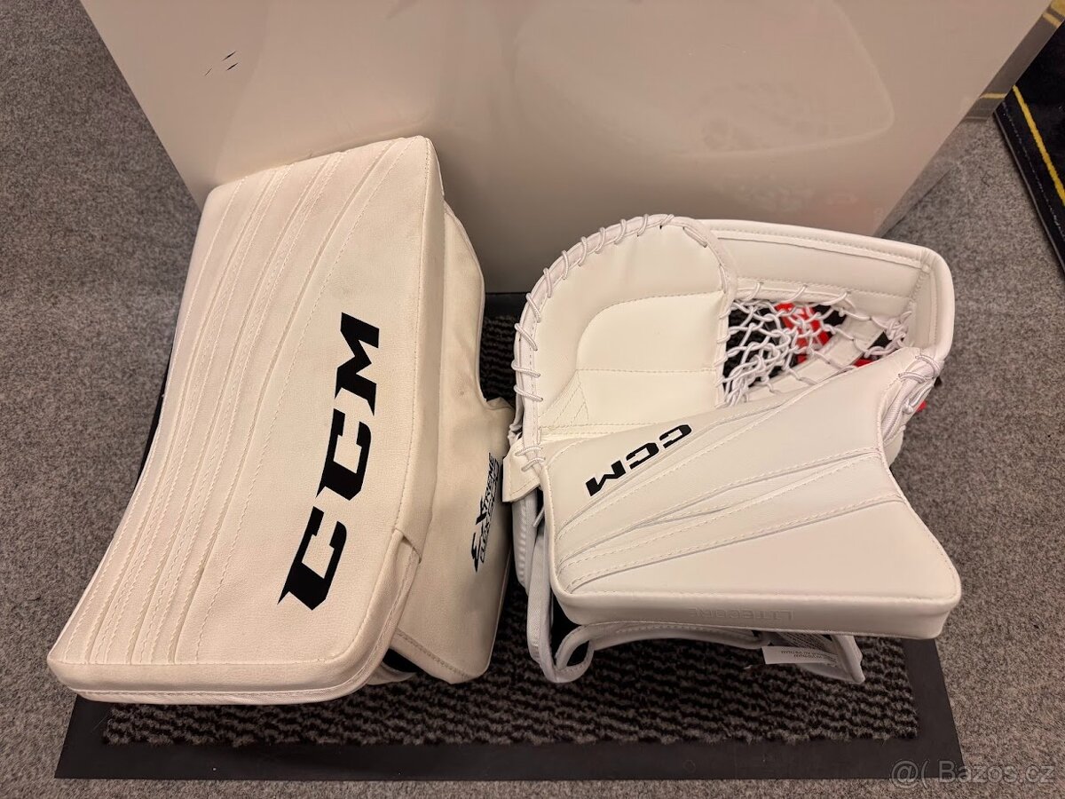 SET CCM LAPAČKA A VYRÁŽEČKA  CCM AXIS F9/EXTREME FLEX 500