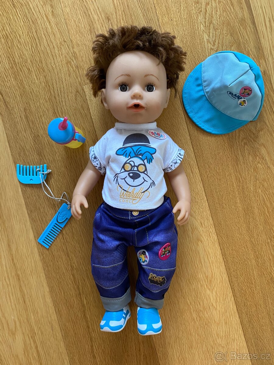 Baby born starší bratřîček