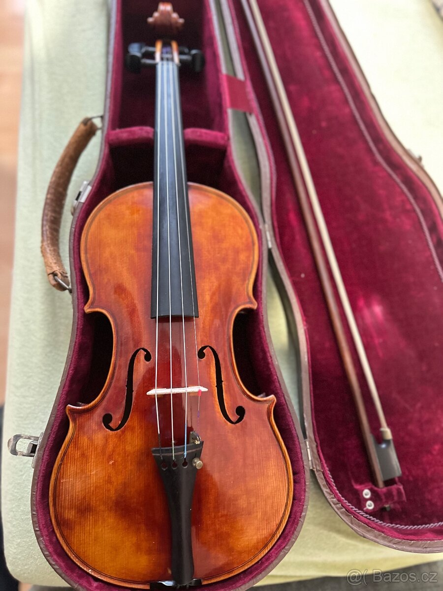 Stare ceske housle