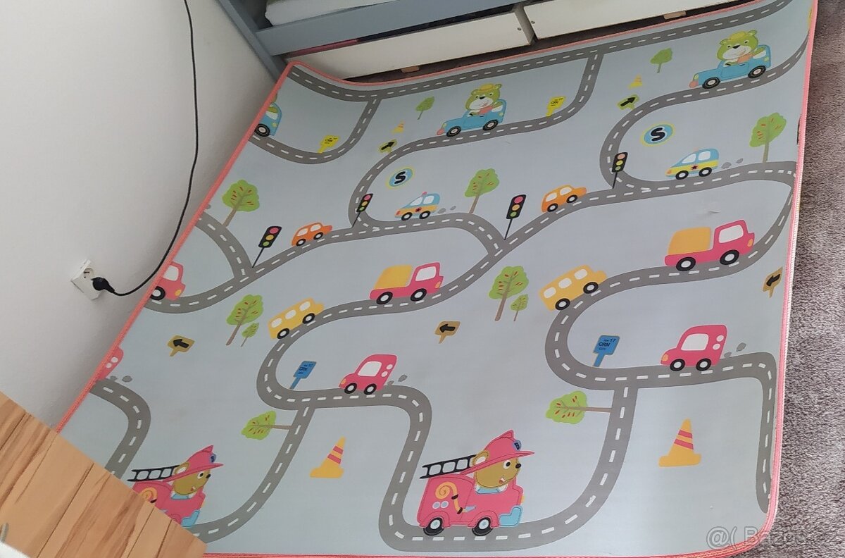 DP.11_Pěnový koberec (2x2 metry)