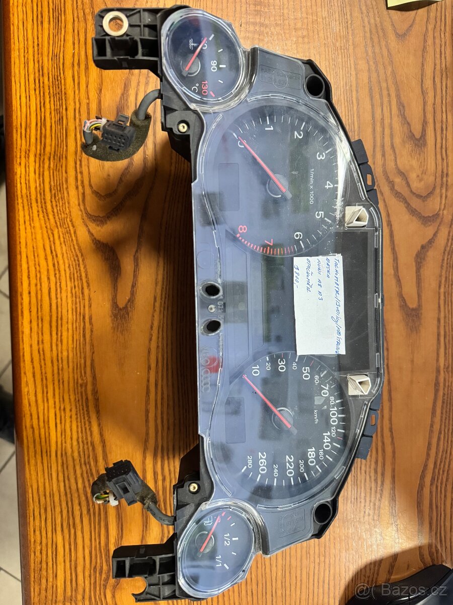 Audi A8 D3 Budíky 4E0920900H