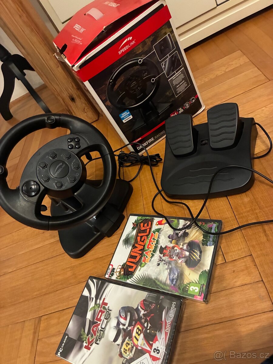 Herní volant , pedály a dvě hry