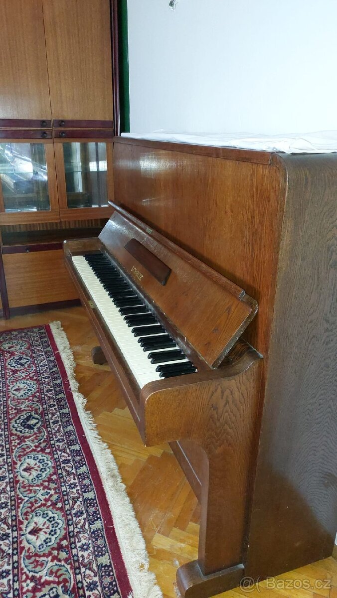 Prodáváme celopancéřové piáno Scholze