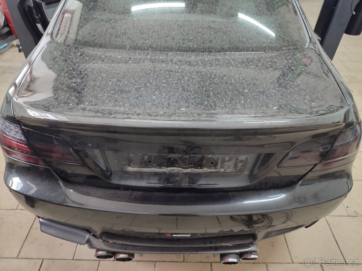 BMW E92 carbon doplňky M3 335i