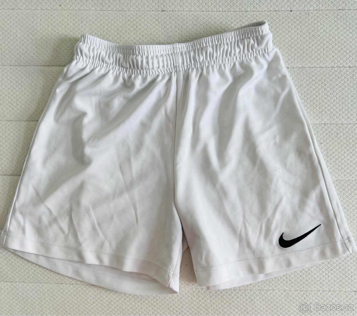 Šortky Nike, vel. S (128-137 cm)