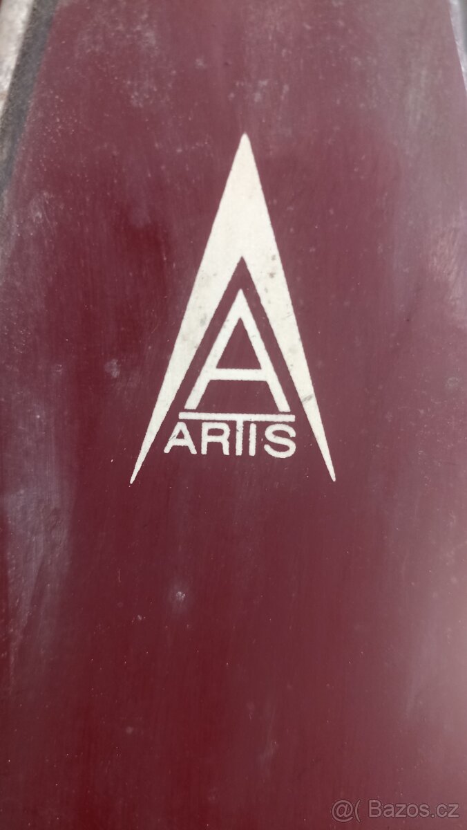 Nové retro lyže Artis Champion 250
