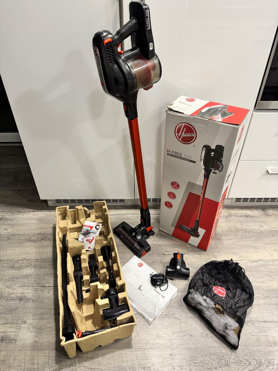 Tyčový vysavač Hoover H-FREE 200 HF222AXL 011