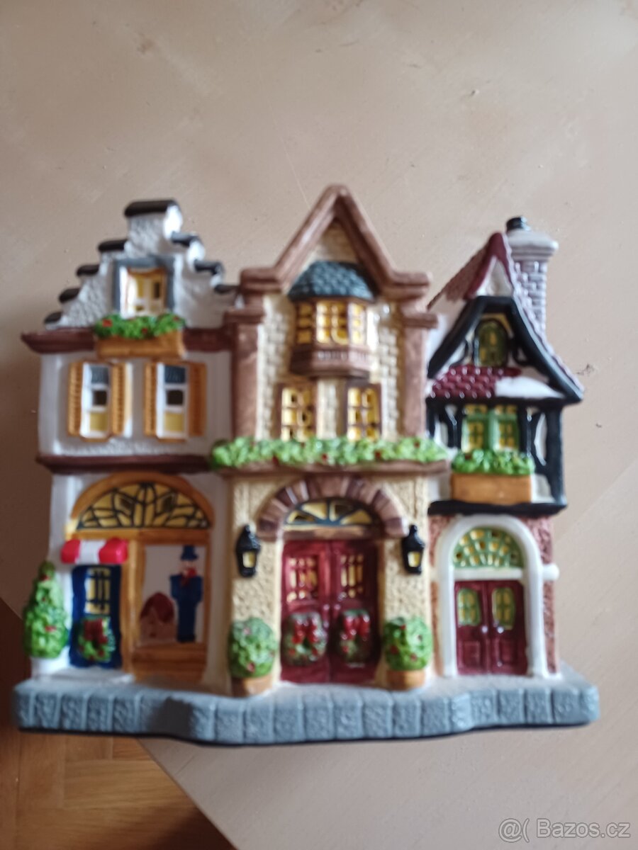 Vánoční domeček z porcelánu