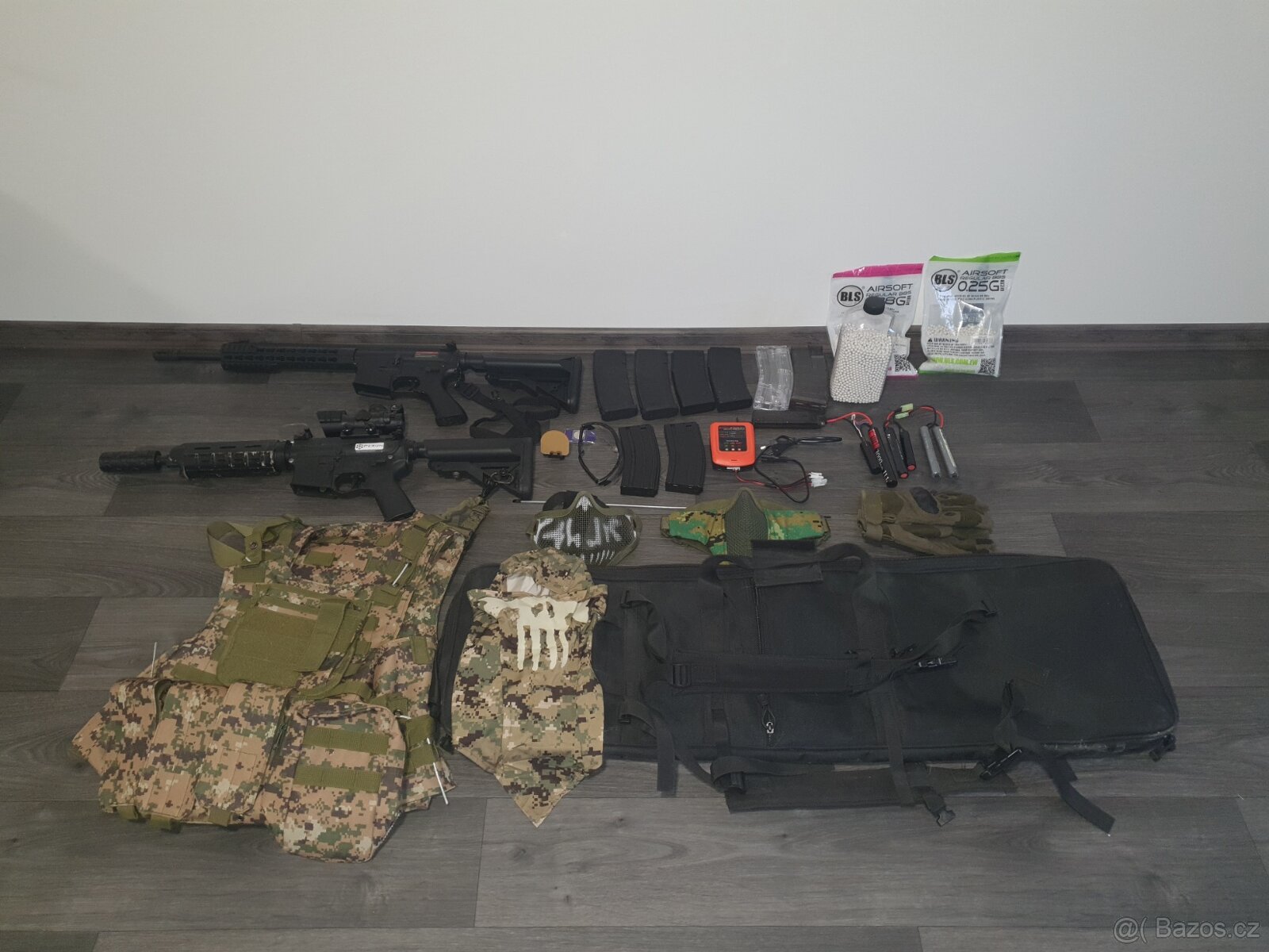 Prodám airsoftové zbraně/vybavení