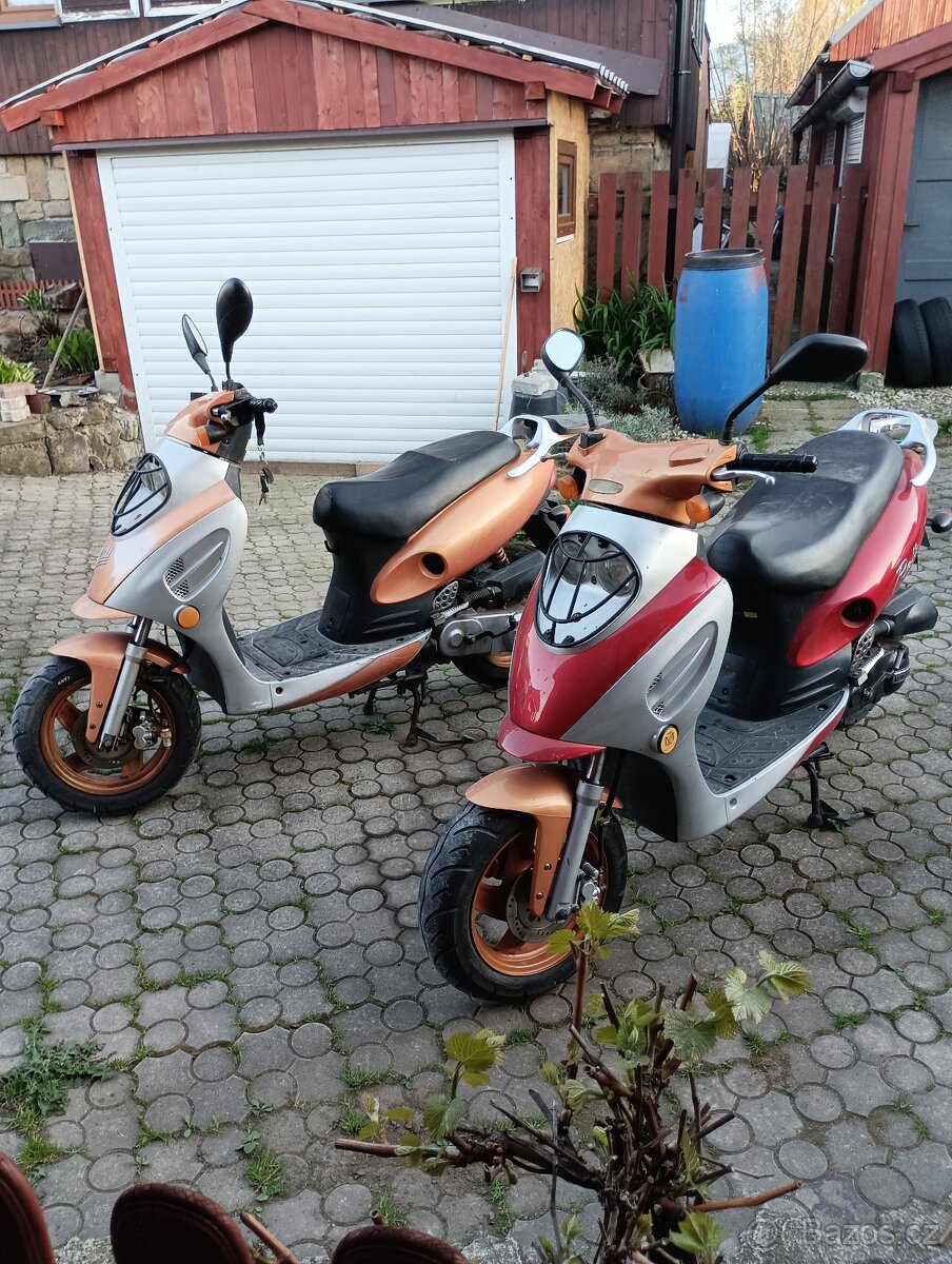 Prodám dva skútry Yuki rallye moto zeta