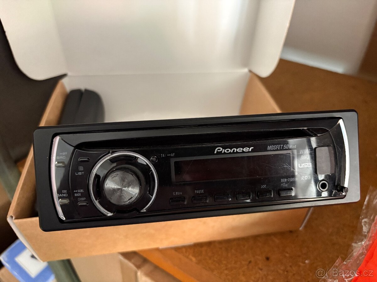 Autorádio Pioneer mp3/cd/usb