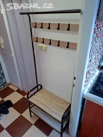 Předsíňová stěna