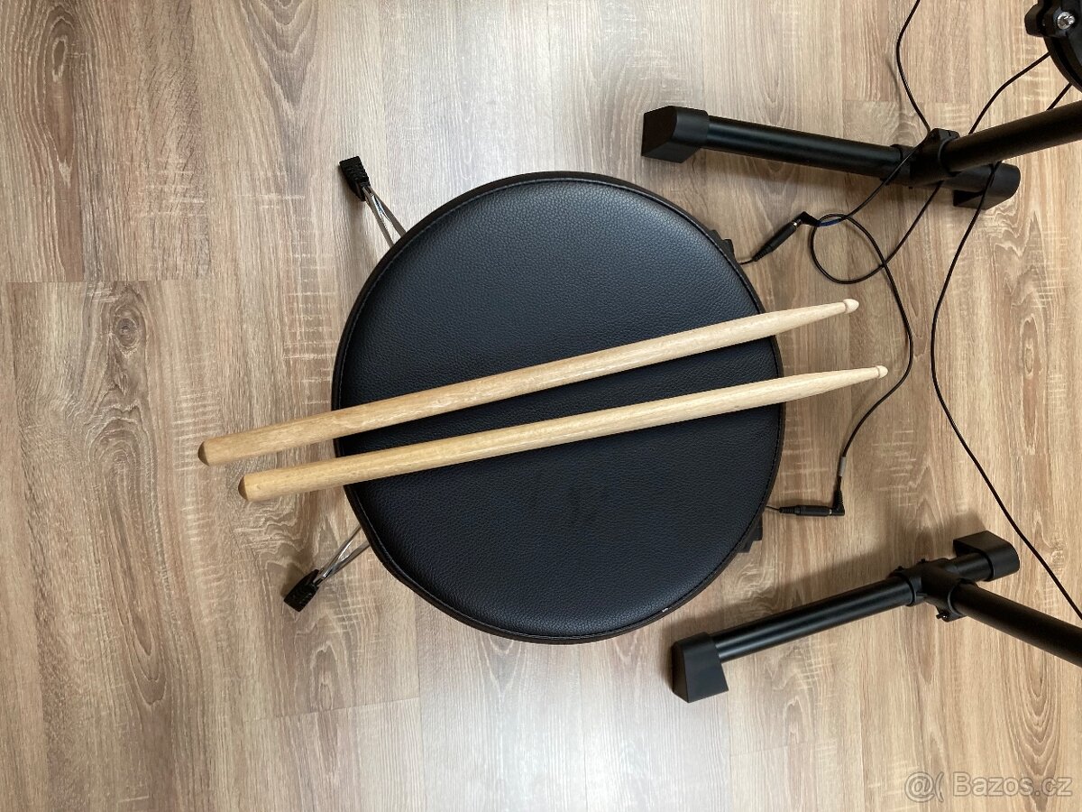 Elektronické bicí alesis debut kit