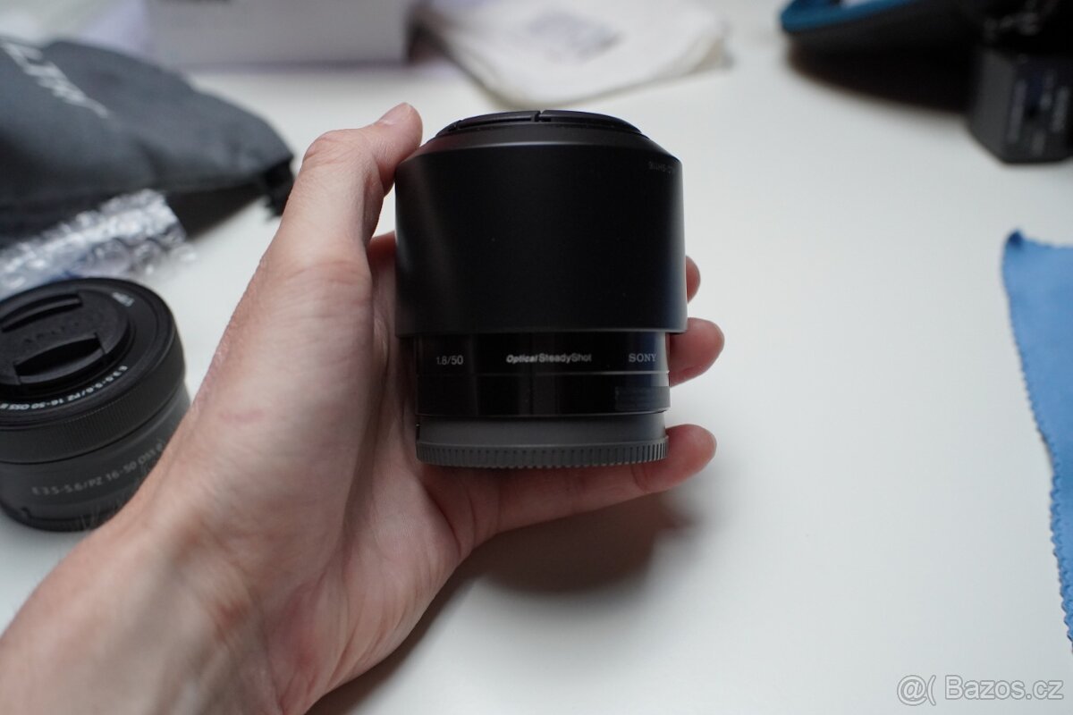 SONY E 50 mm f/1.8 OSS