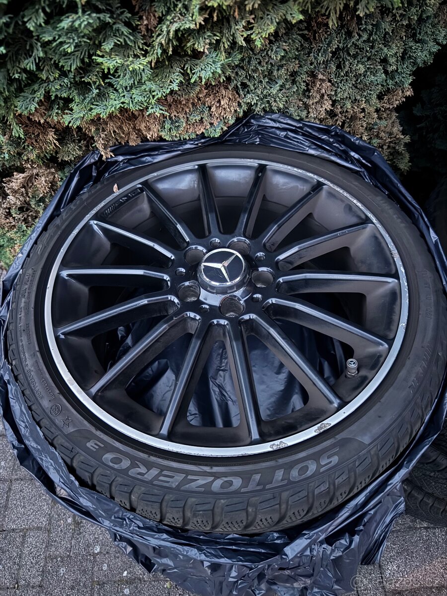 MERCEDES CLA AMG 5x112 R18 ET52+ZIMNÍ 225/40R18