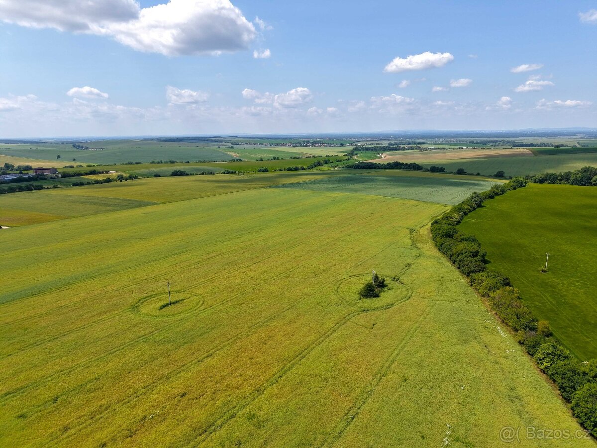 Pozemek pro bydlení, 4 877 m² - Unín, Skalica
