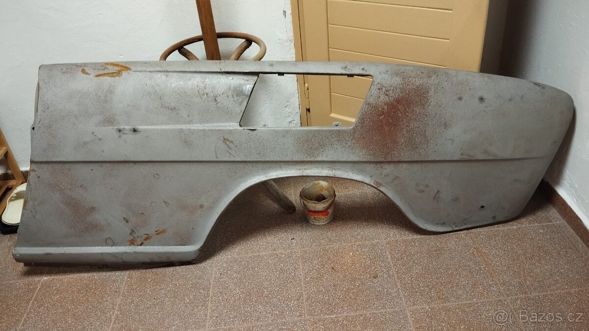 Levý zadní blatník na Škoda 110R erko - jen osobně