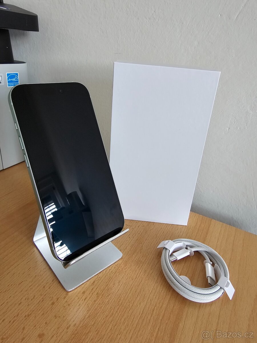 iPhone 15 128GB, stav A+ fyzická SIM, Green - PRODÁNO