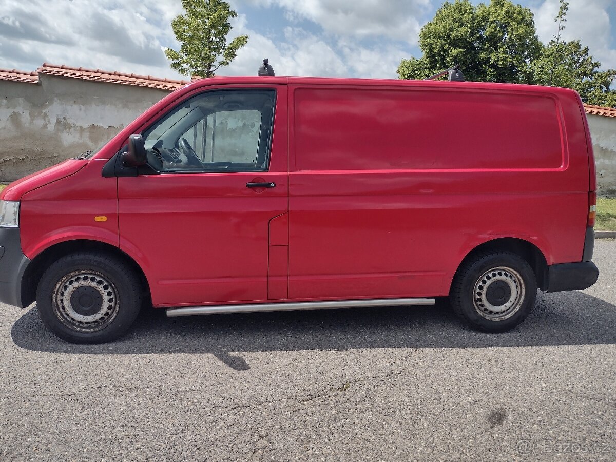 Volkswagen Transporter T5 1.9TDI