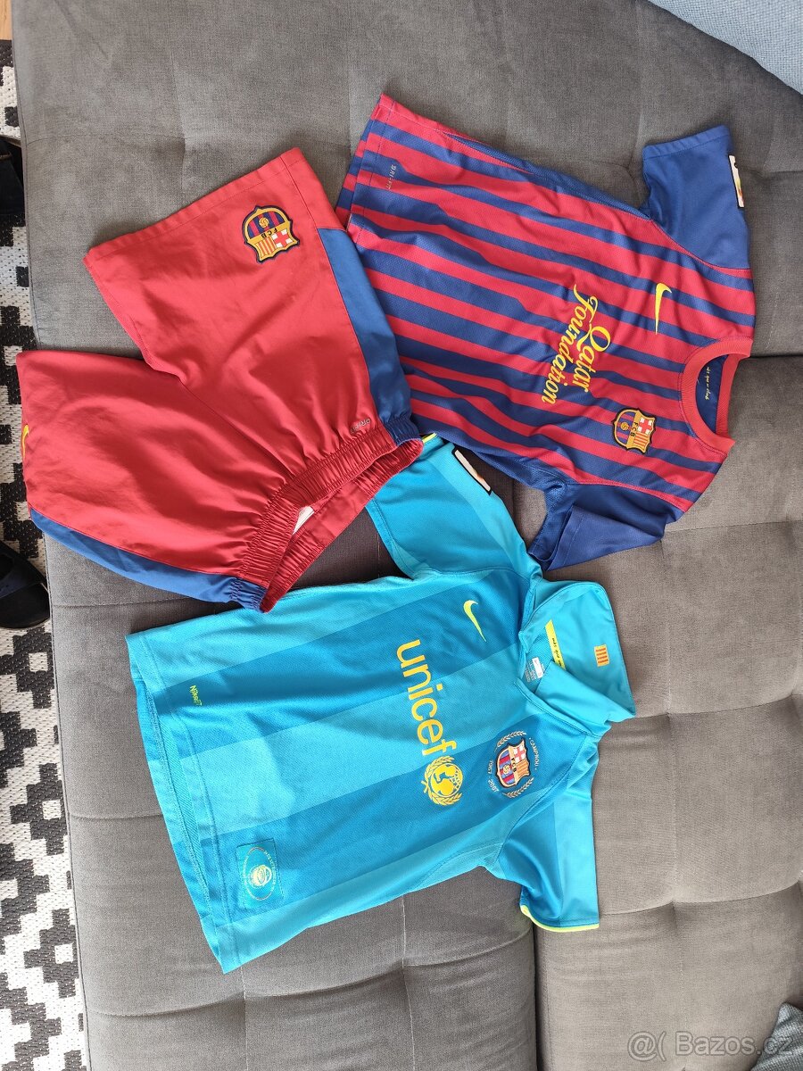 FC Barcelona - dětské dresy, trenky, mikina (10-12 let)