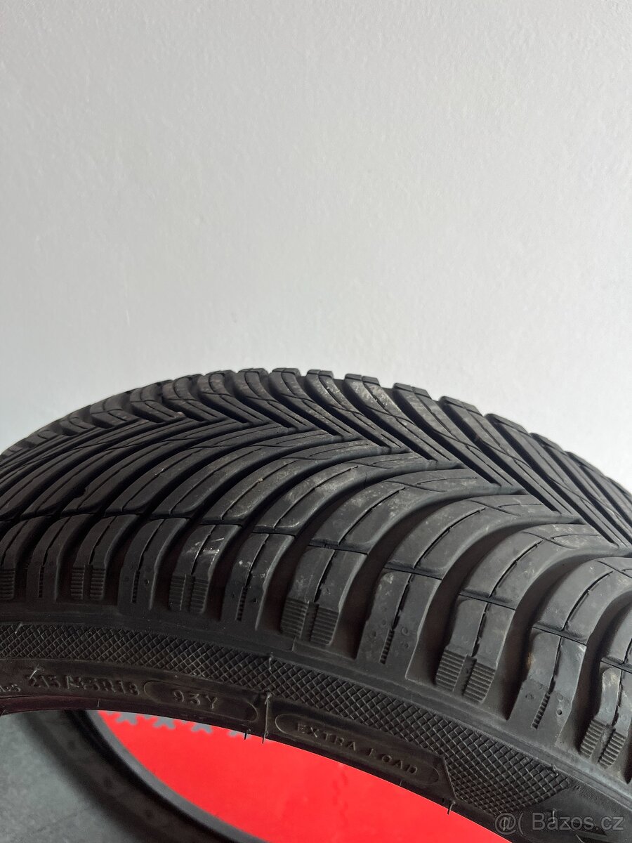 Celoroční pneu Kleber Quadraxer 3 215/45 R18