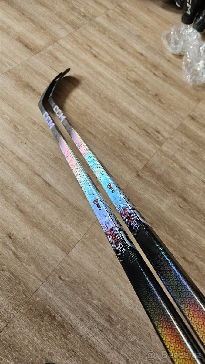 Hokejka FT8 Pro