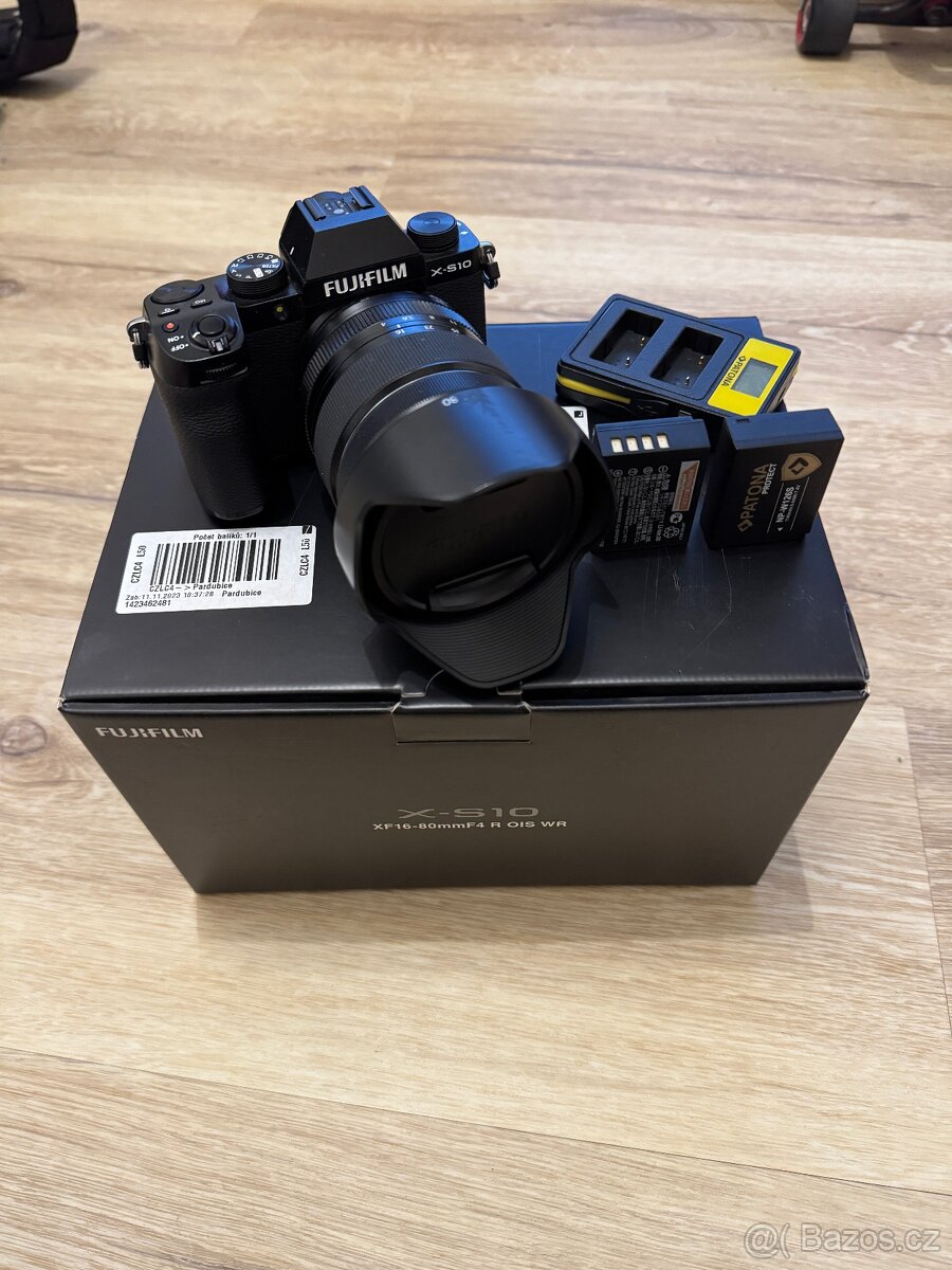 Fujifilm X-S10 + Fujinon 16 - 80mm F/4