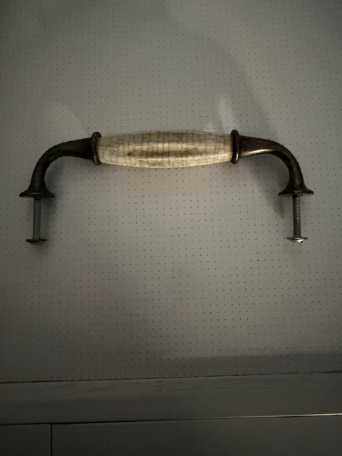 Kuchyňské kování