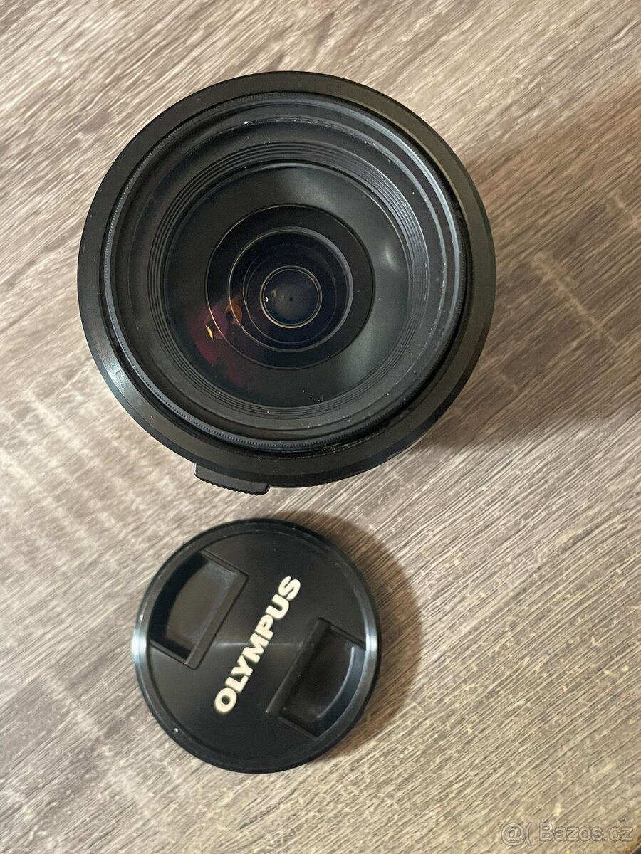 Olympus 12-40mm, F/2.8 Pro