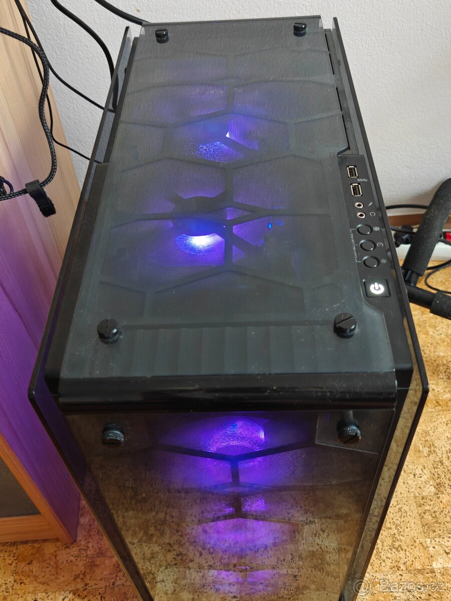 Herní PC- GTX 1080, i7 9700k