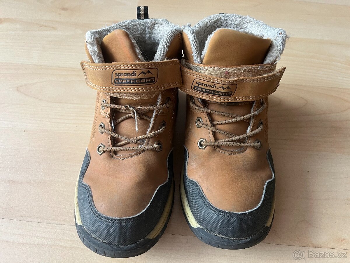 Pevné nepromokavé dětské zimní boty EU 29