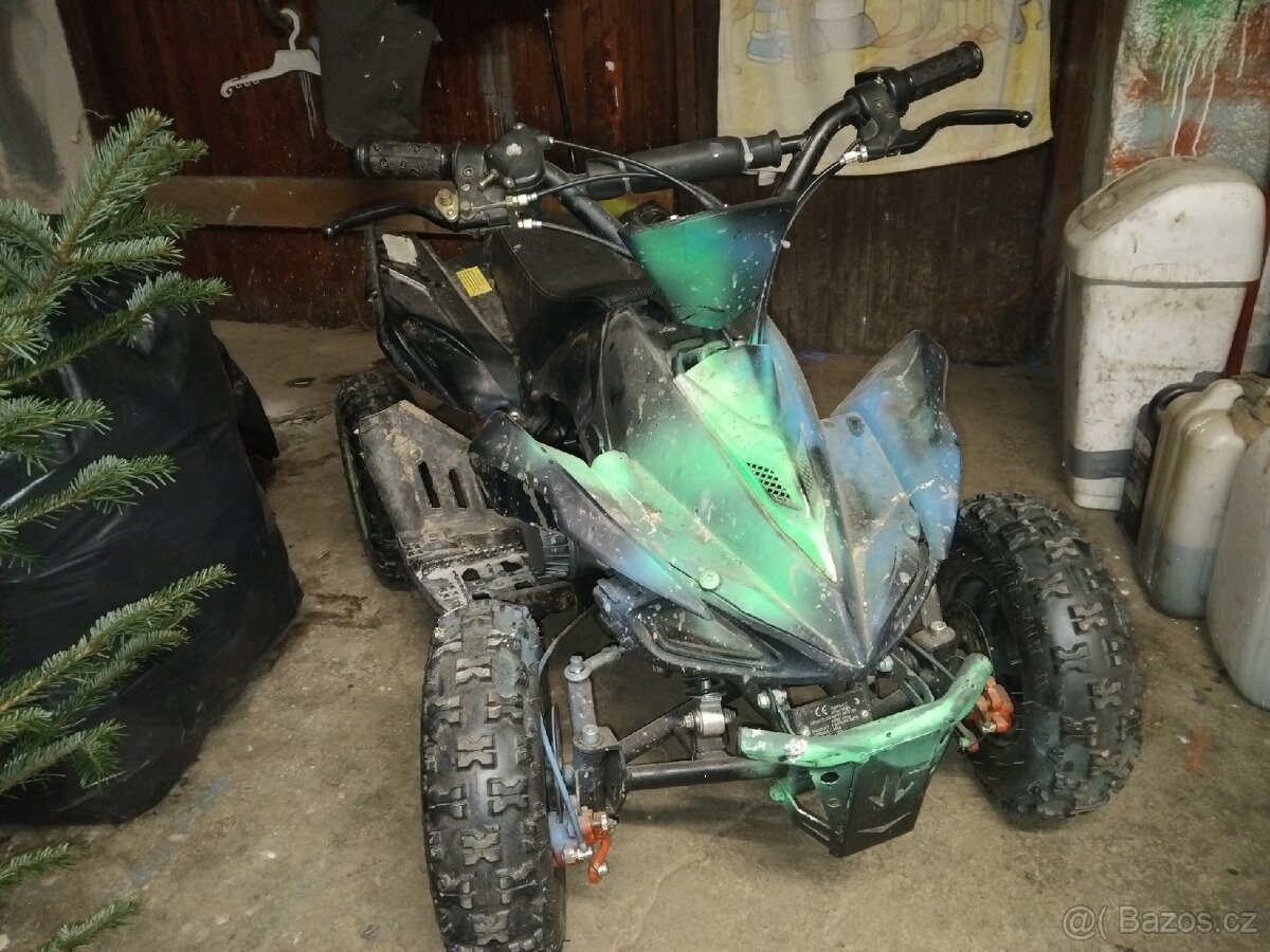 Dětská čtyřkolka 50