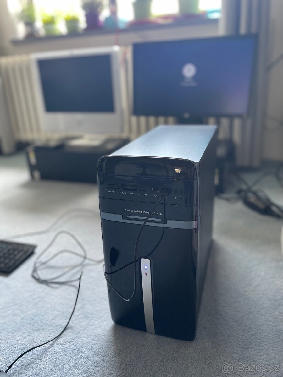 PC na kancelářskou činnost