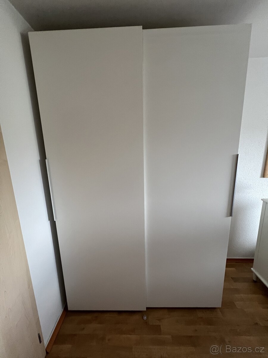 Ikea skříň Pax bílá 150x66x236cm
