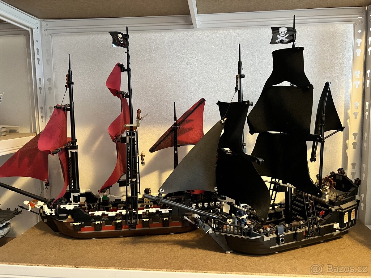 kompletní stavebnice - pirátské lodě ( piráti z Karibiku )